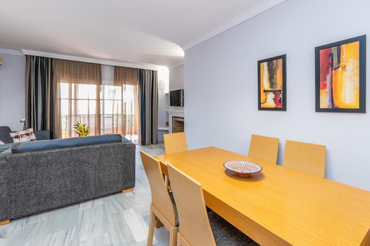 דירות מיחאס 2 Habs Buena Terraza Con Bbq - Wifi, Piscina מראה חיצוני תמונה